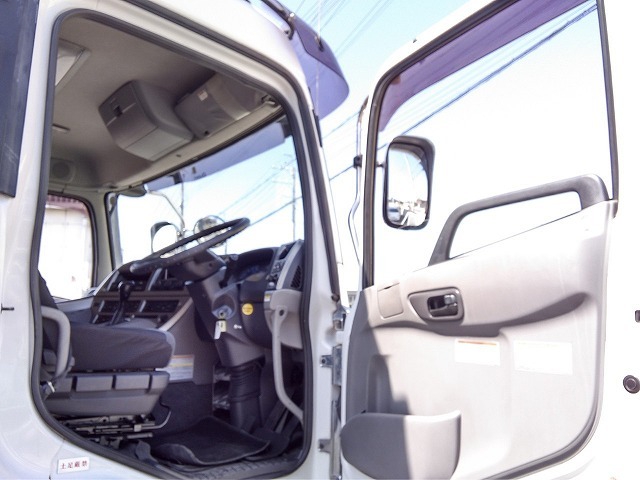 UDトラックス（日産） クオン 大型 ウィング LKG-CD5ZA(10963) 49枚目