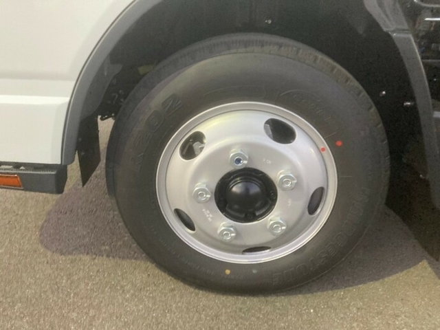 三菱ふそう キャンター 小型 バン 2PG-FEAV0(8458) 24枚目