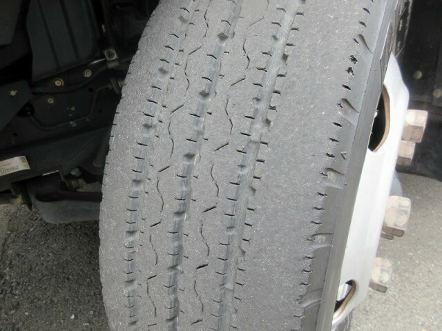 三菱ふそう キャンター 小型 バン PA-FE70BB(10154) 28枚目