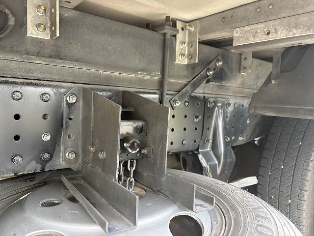 三菱ふそう キャンター 小型 冷蔵冷凍バン 2PG-FBAV0(105256) 29枚目