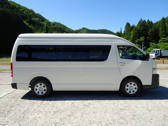 トヨタ 小型 バス 3DF-GDH223B(107076) 11枚目