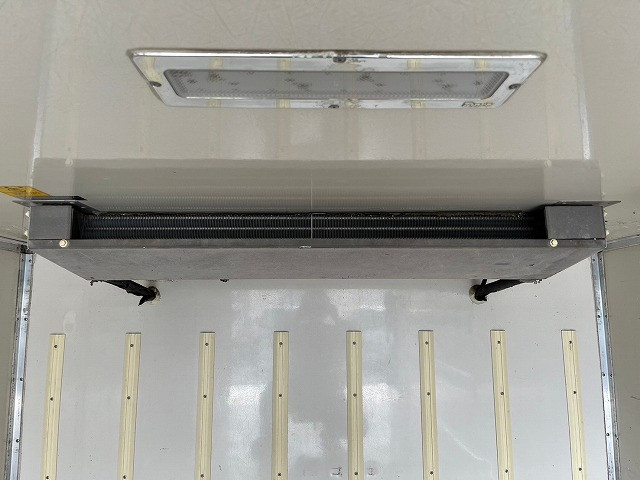 いすゞ エルフ 小型 冷蔵冷凍バン TKG-NPR85AN(61946) 13枚目
