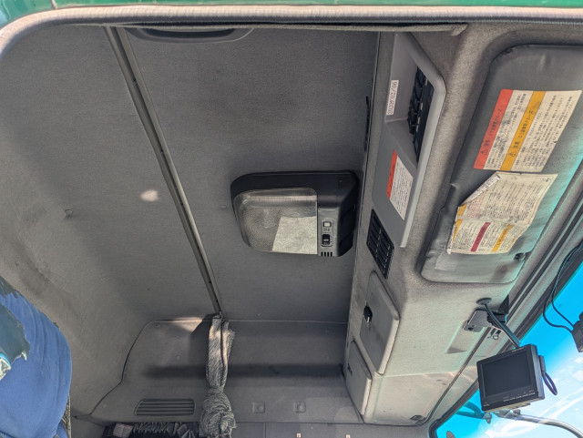 いすゞ ギガ 大型 トラクタ QKG-EXD52AE(109178) 25枚目