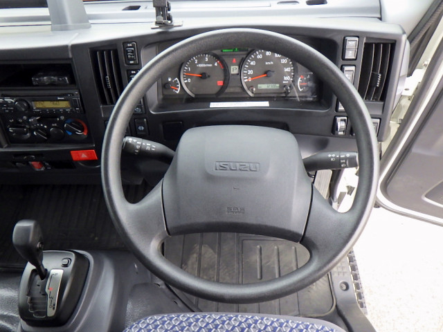 いすゞ エルフ 小型 バン 2RG-NPR88AN(101983) 13枚目