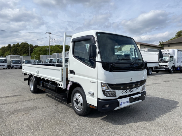 三菱ふそう キャンター 小型 平ボディ 2RG-FEAV0(107396) 3枚目
