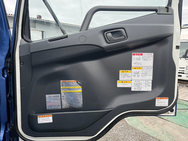三菱ふそう ファイター 増トン コンテナ専用車 QKG-FK72FZ(110323) 18枚目