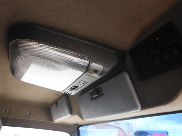 いすゞ ギガ 大型 ウィング KL-CYJ51W4(1266) 23枚目