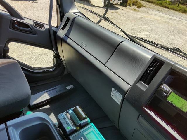 いすゞ フォワード 増トン 冷蔵冷凍バン LKG-FTR90T2(10006) 56枚目