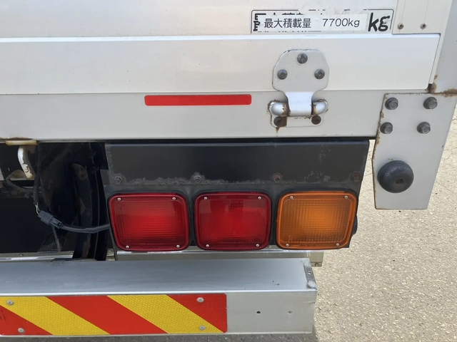 三菱ふそう ファイター 増トン 平ボディ（クレーン付） 2KG-FK62FZ(106806) 22枚目