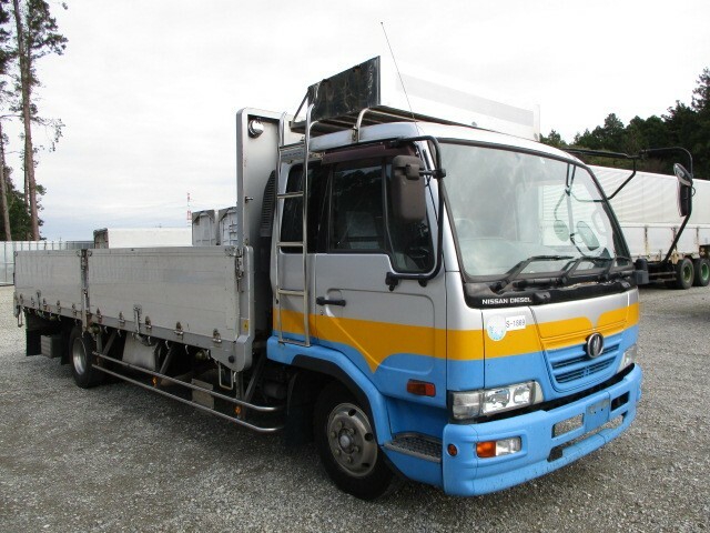 UDトラックス（日産） コンドル 中型 平ボディ PB-MK36B(7282) 3枚目