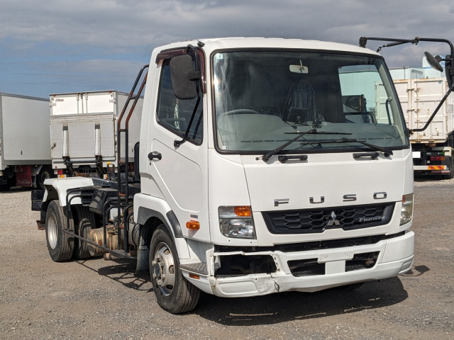三菱ふそう ファイター 中型 コンテナ専用車 TKG-FK71F(113556) 2枚目