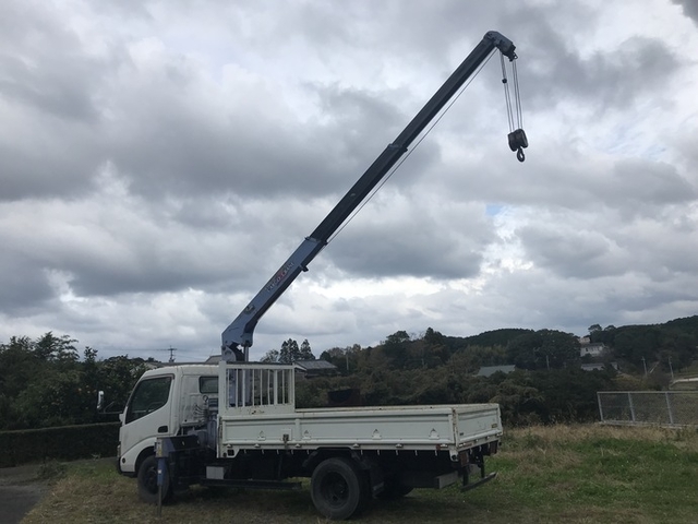 日野 デュトロ 小型 平ボディ（クレーン付） PB-XZU341M (4975)｜中古