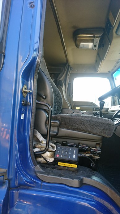 いすゞ ギガ 大型 バン KL-CYJ51W3(2180) 18枚目
