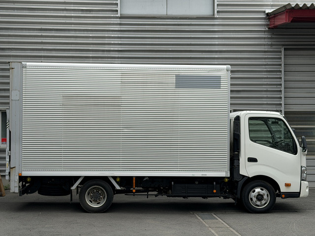 トヨタ ダイナ 小型 バン TPG-XZU712(111450) 3枚目