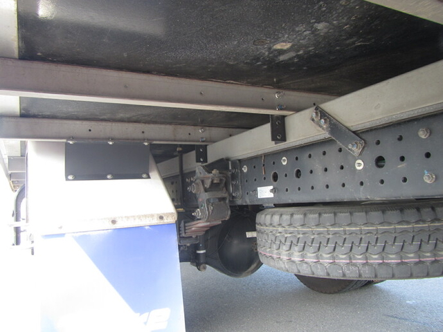 三菱ふそう キャンター 小型 冷蔵冷凍バン TPG-FEB50(9695) 24枚目