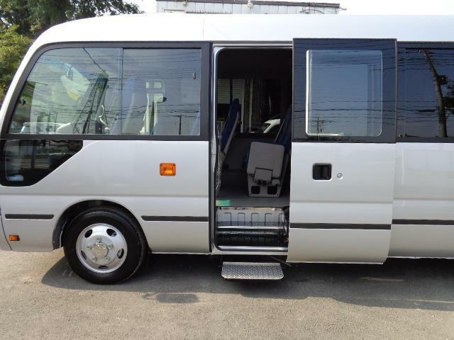 トヨタ コースター 中型 バス SKG-XZB50(9725) 16枚目