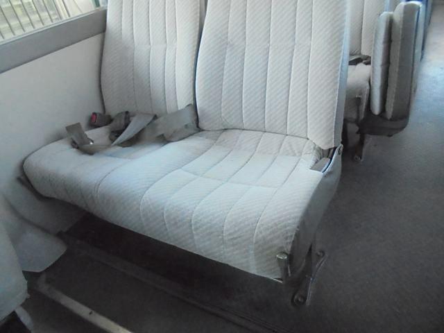 トヨタ コースター 中型 バス KC-HZB50(9706) 18枚目