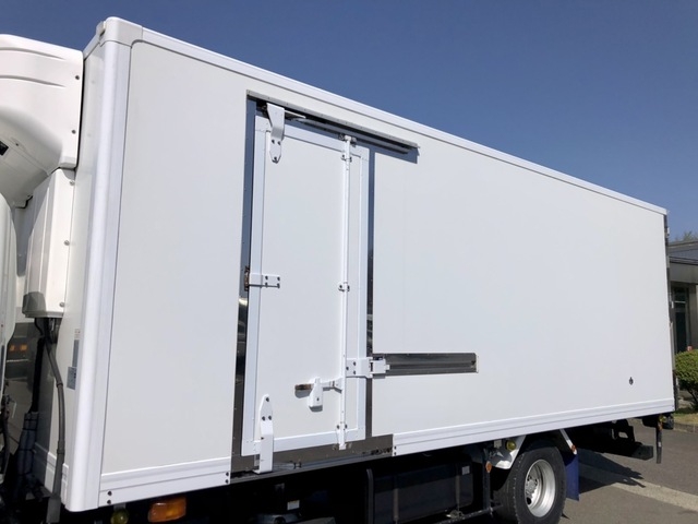 日野 レンジャー 中型 冷蔵冷凍バン TKG-FC9JKAG(60845) 10枚目