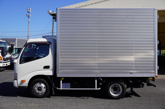 日野 デュトロ 小型 バン 2RG-XZC605M(113337) 3枚目