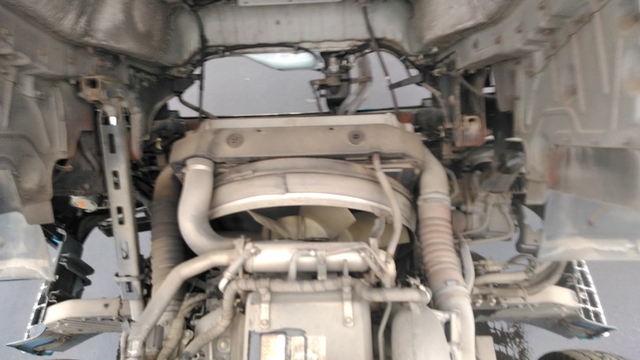 UDトラックス（日産） クオン 大型 トラクタ ADG-GK4XAD(3354) 26枚目