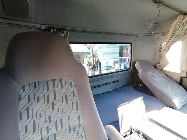 UDトラックス（日産） ビッグサム 大型 トラクタ KL-CK482BAT(5649) 21枚目