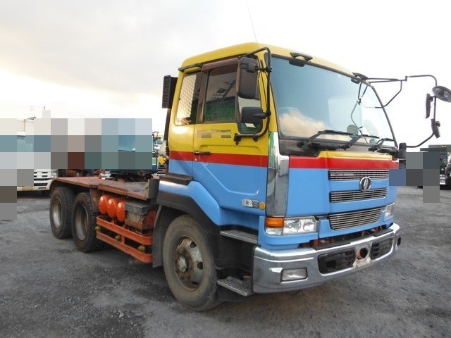 Nissan UD quon Large Tractor KL-CW542GHT(2525) 1枚目
