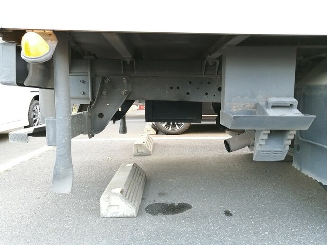 三菱ふそう キャンター 小型 冷蔵冷凍バン PDG-FE74BV(5548) 25枚目