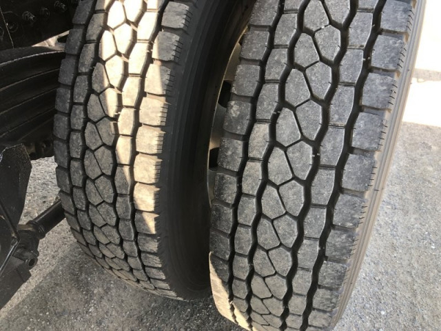 日野 プロフィア 大型 コンテナ専用車 2DG-FS1AJE(107824) 28枚目