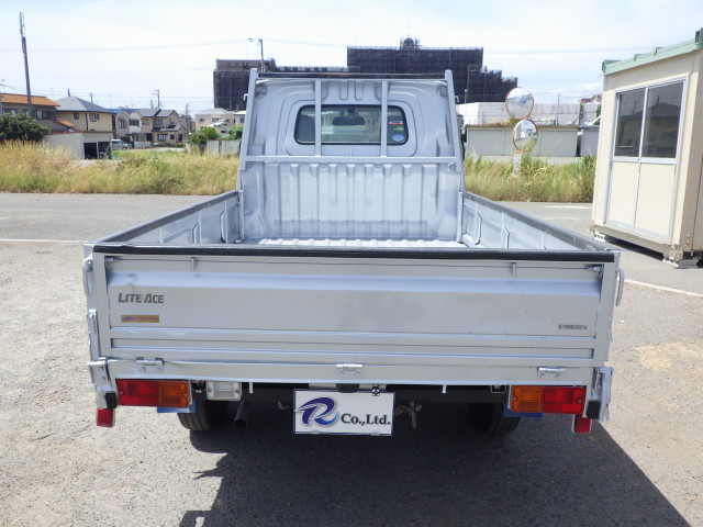 トヨタ ライトエース 小型 平ボディ DBF-S402U(109592) 5枚目