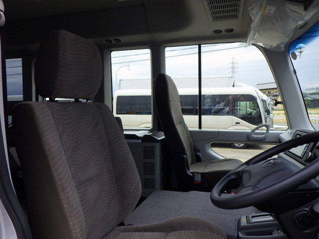 トヨタ コースター 小型 バス 2WG-GDB110(105565) 26枚目