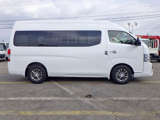 日産自動車 キャラバン 小型 バス 3BF-DS4E26(107919) 4枚目