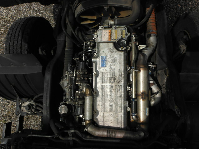 三菱ふそう ファイター 増トン 平ボディ（クレーン付） PDG-FK62FZ(7110) 10枚目