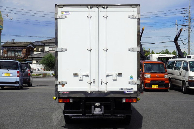 三菱ふそう キャンター 小型 冷蔵冷凍バン TPG-FBA50(111624) 4枚目