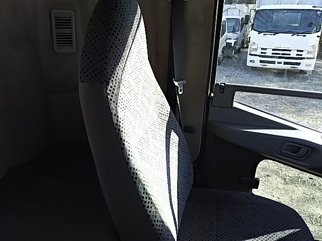 三菱ふそう ファイター 中型 平ボディ（クレーン付） PDG-FK61F(7633) 49枚目