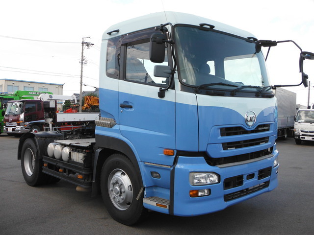 UDトラックス（日産） ビッグサム 大型 トラクタ ADG-GK4XAB(1090) 3枚目