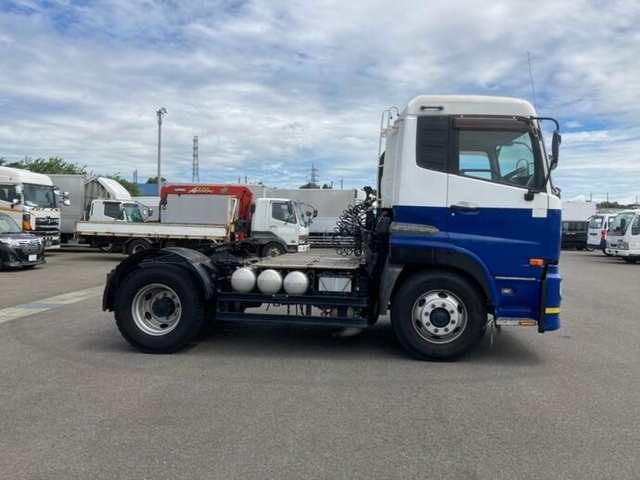 Nissan UD quon Large Tractor AKG-GK4XZB(11875) 8枚目