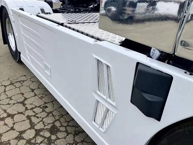 日産自動車 クオン 大型 トラクタ 2RG-GK5DAD(106707) 25枚目