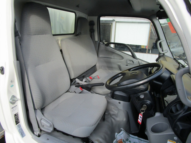 トヨタ トヨエース 小型 バン TPG-XZU605(93506) 6枚目