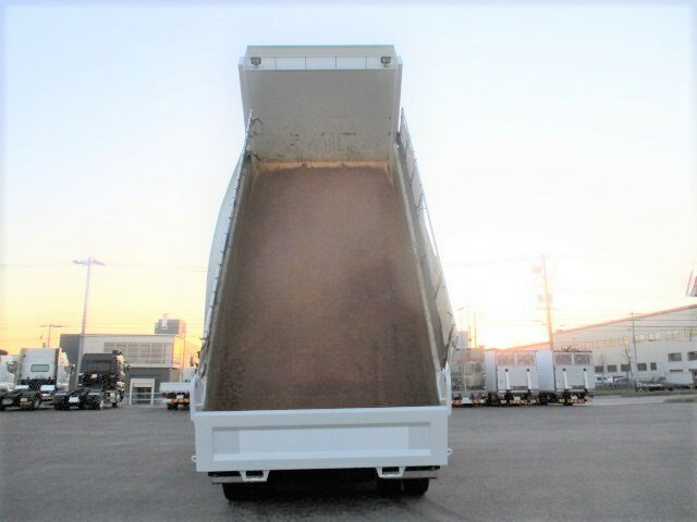 Nissan UD quon Large Soil dump 2PG-CW5AL(36694) 20枚目