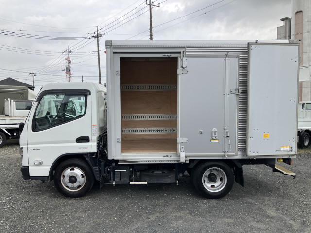 三菱ふそう キャンター 小型 バン 2RG-FEAV0(111657) 19枚目