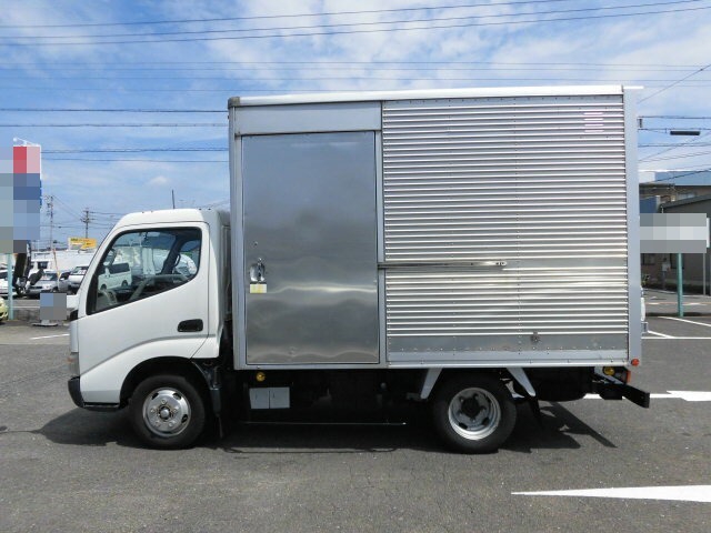 トヨタ トヨエース 小型 バン BDG-XZU308(7172) 6枚目