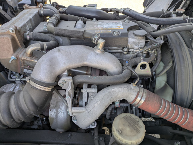UDトラックス（日産） コンドル 中型 ウィング 2RG-BRR90T2(110871) 48枚目