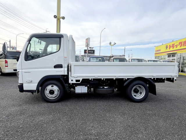 三菱ふそう キャンター 小型 平ボディ 2RG-FBA20(104808) 3枚目