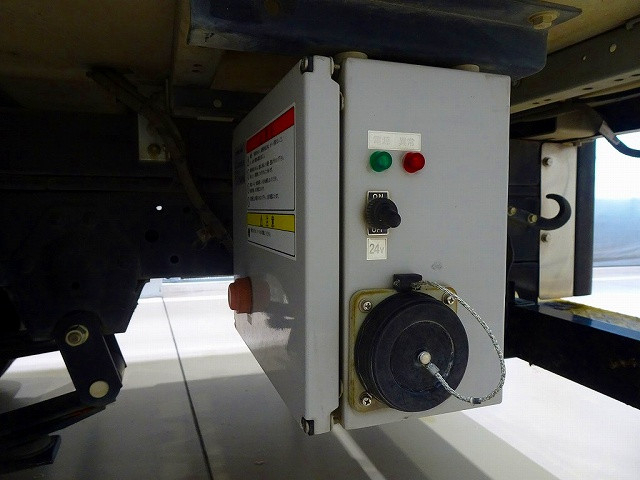 いすゞ エルフ 小型 冷蔵冷凍バン 2RG-NLR88AN(111641) 29枚目