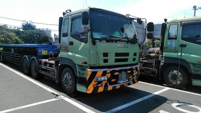 いすゞ ギガ 大型 トラクタ PKG-EXY52J8(3112) 1枚目