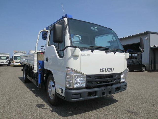 いすゞ エルフ 小型 平ボディ（クレーン付） TPG-NKR85AR(9115) 1枚目