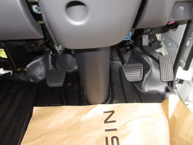 日産自動車 アトラス 小型 平ボディ 2WG-APS88AC(113175) 18枚目