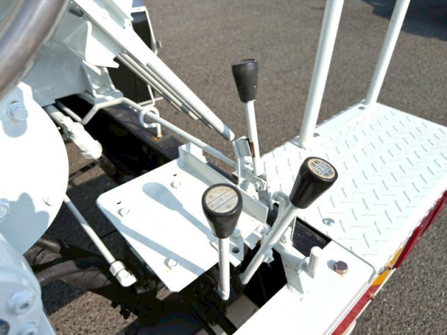 三菱ふそう ファイター 増トン 粉粒体運搬車 2DG-FQ62F(110391) 10枚目