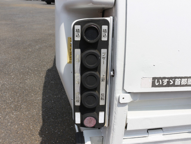 いすゞ エルフ 小型 塵芥車（プレス式） TKG-NMR85AN(109429) 10枚目