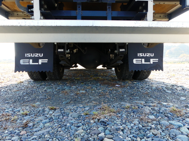いすゞ エルフ 小型 バン TRG-NLR85AN(57316) 72枚目